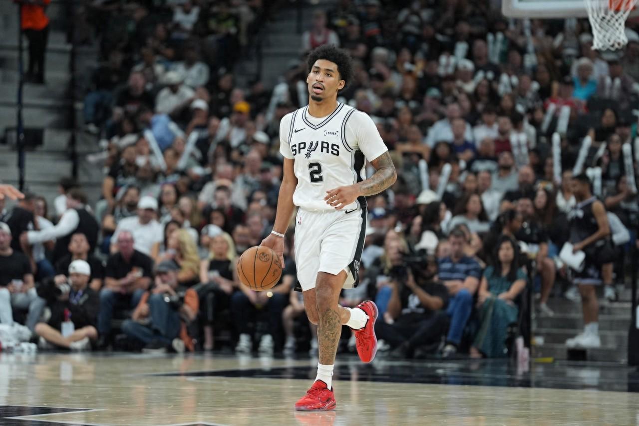 开云体育下载安装-就在今天，老大不在，20岁哈珀爆发，创造80年NBA独一无二的纪录